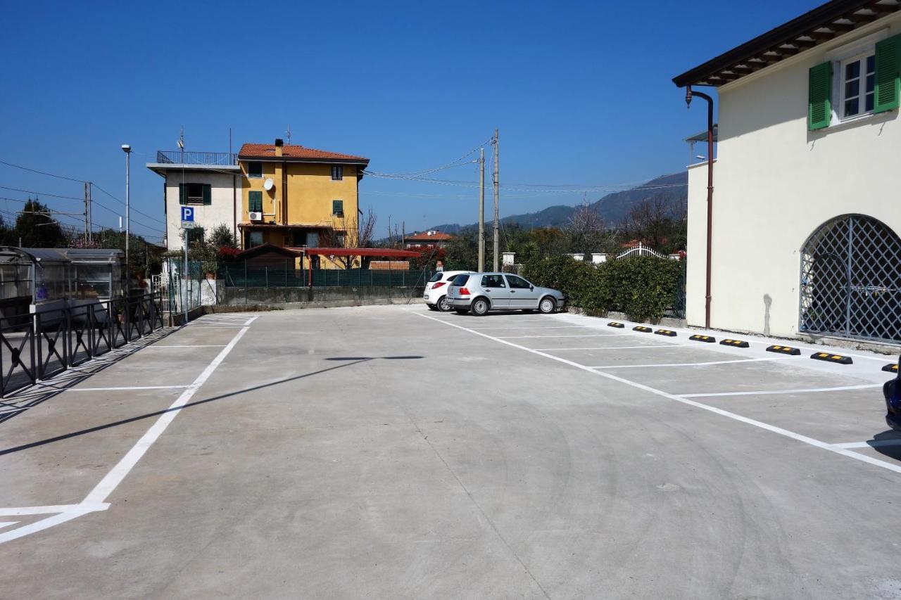House Versilia Luca E Giada, 5 Chilometri Da Forte Dei Marmi! Exterior foto